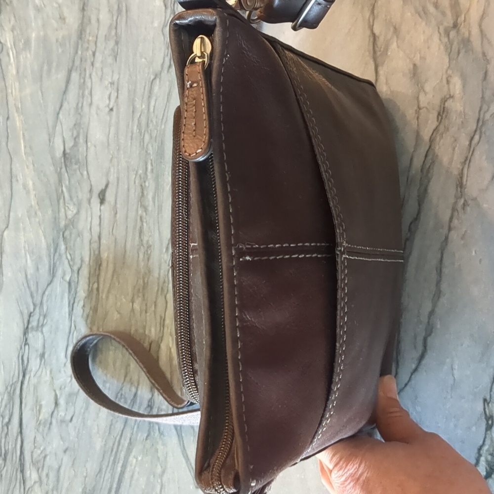 Fossil Brand Crossbody Purse - Picture 5 of 10